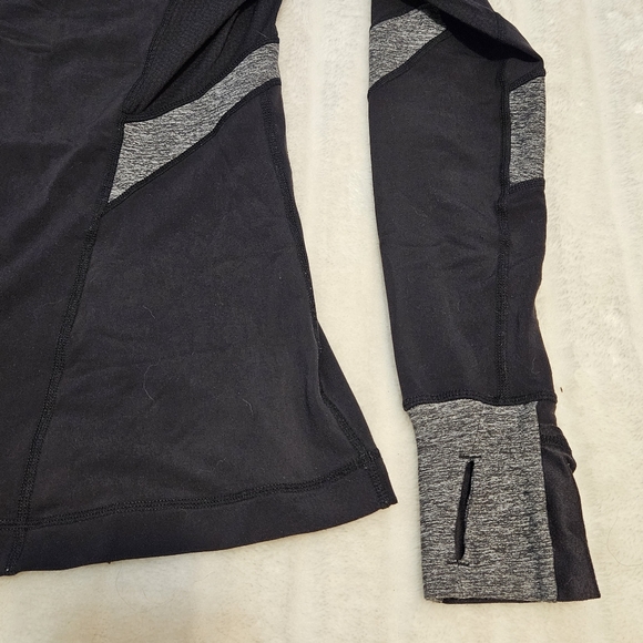 Lululemon Run: Distance Pullover Long Sleeve In Black/Heathered Gray - Picture 13 of 16